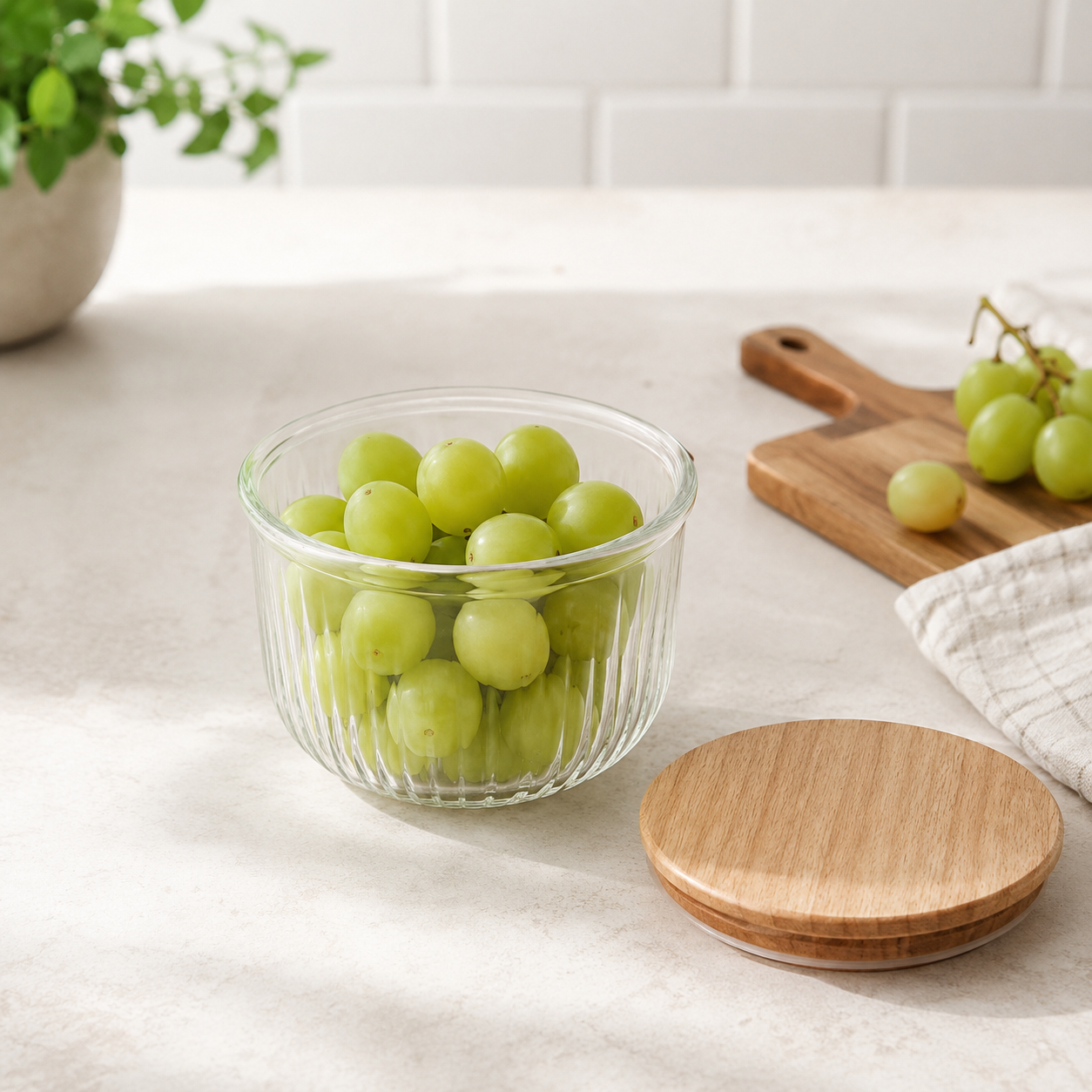 470ml Fluted Design Airtight Glass Bowl (2175) by Limon Secondary image
