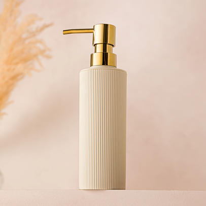 SlimRibbed Liquid Dispenser (2159) by Limon Secondary image