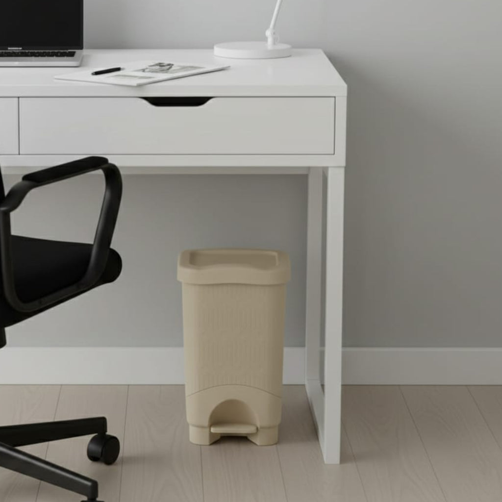 18L Bamboo-Style Dustbin with Pedal (1580) by Limon Secondary image